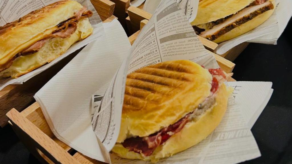 Fundación Osasuna y la Asociación de Hostelería y Turismo de Navarra lanzan la «I Semana de los Bares Rojillos»