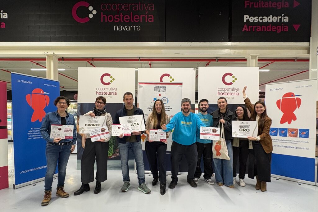 Ganadores del 2º Campeonato de Cafeterías de Especialidad de Navarra. Aparcen los ganadores Macchiato Coffee Shop obtiene el oro; Xalba Café obtiene la plata y Donde María Speciality Coffee, el bronce